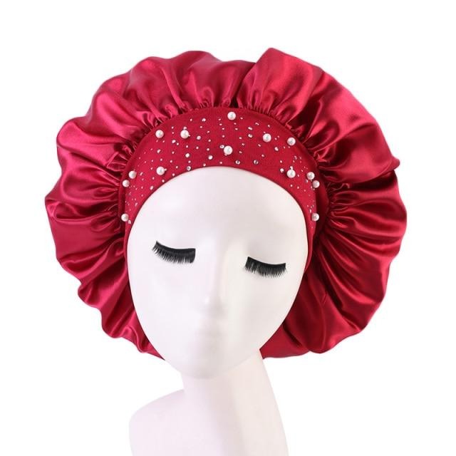 Bonnet de nuit en satin rouge