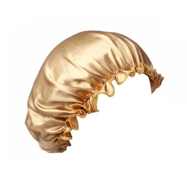 Bonnet en satin or